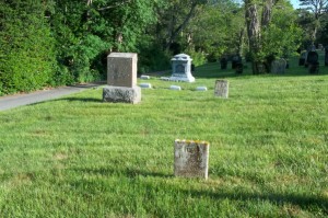 Henry L Alger Headstone